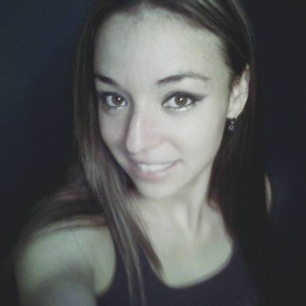 Meet your Posher, Desiree